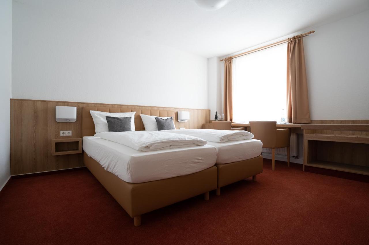 יינה Nineofive Hotel מראה חיצוני תמונה